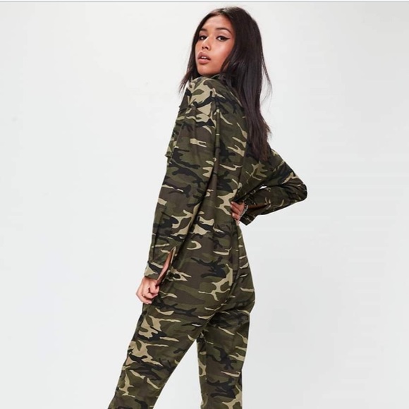 CAMO JUMPSUIT - Picture 2 of 5